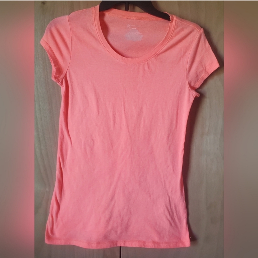 Neon orange tee